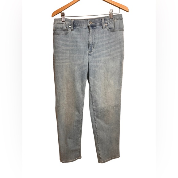 Lands End Women’s Light Wash Jeans - Size 12 - Picture 1 of 8